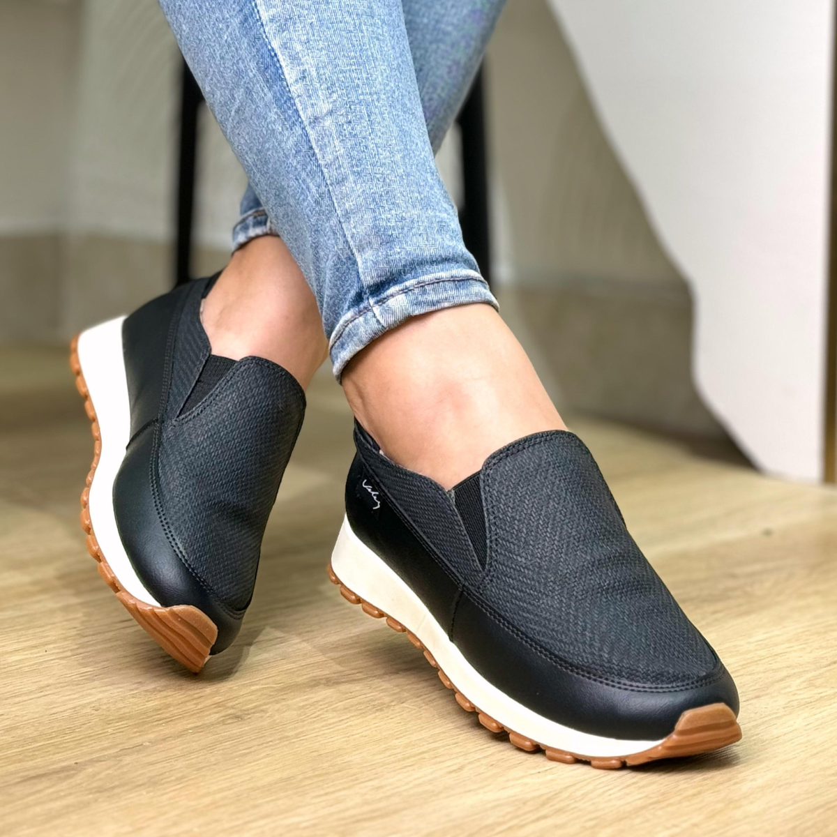 ZAPATILLAS Hermoso Bolichero Vélez cosido