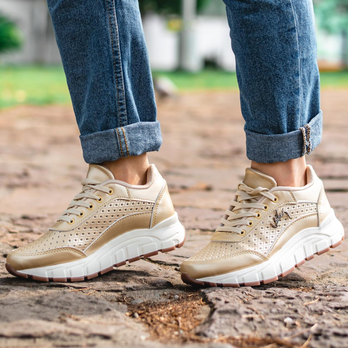 Deportivo Dama Loren Clásico