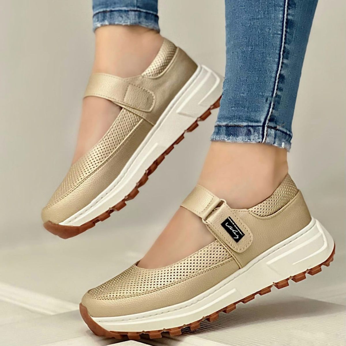 ZAPATILLAS MAFALDA VZ