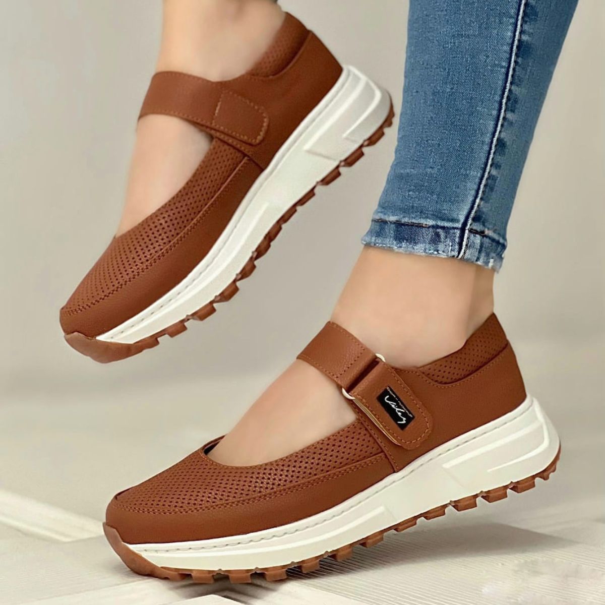 ZAPATILLAS MAFALDA VZ